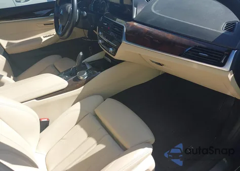 2018 BMW 530I xDrive z USA, uszkodzony, nr VIN WBAJA7C5XJWA73585